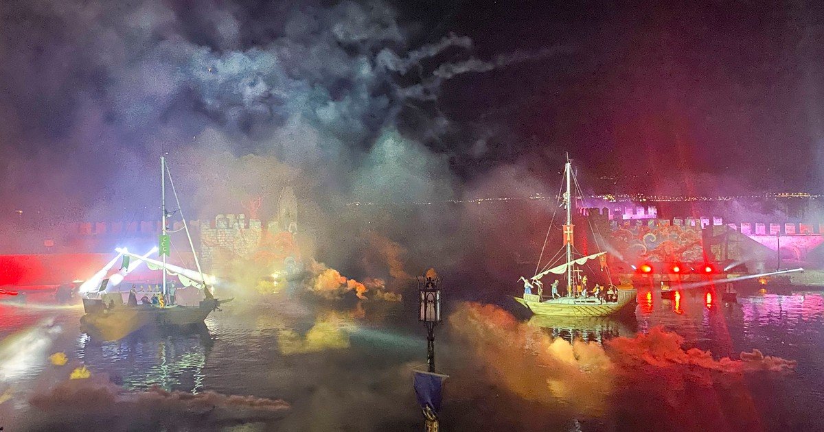 Galeras, cañonazos y fuegos artificiales: revivieron la batalla naval de Lepanto sucedida en 1571