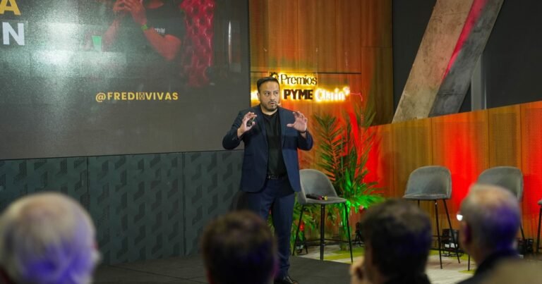 La carrera de la IA por las empresas llega a la Argentina: Anthropic incorpora a RockingData como socia