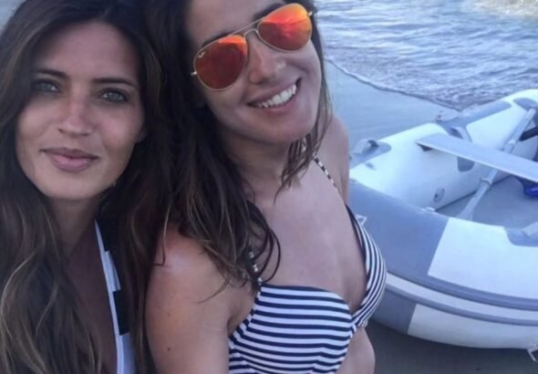 Sara Carbonero dedica a Isabel Jiménez una emotiva declaración de amistad: "Mi compañera de vida y de aventuras todos estos años. Mi mejor copiloto, nuestra mujer todoterreno que va contagiando alegría por donde pasa"