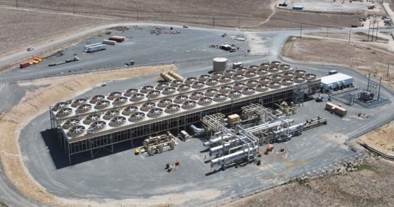 Perforaron más de 4.400 metros bajo tierra en Utah y logran impulsar agua a través de roca a 400 grados hacia una central eléctrica de 33 megavatios