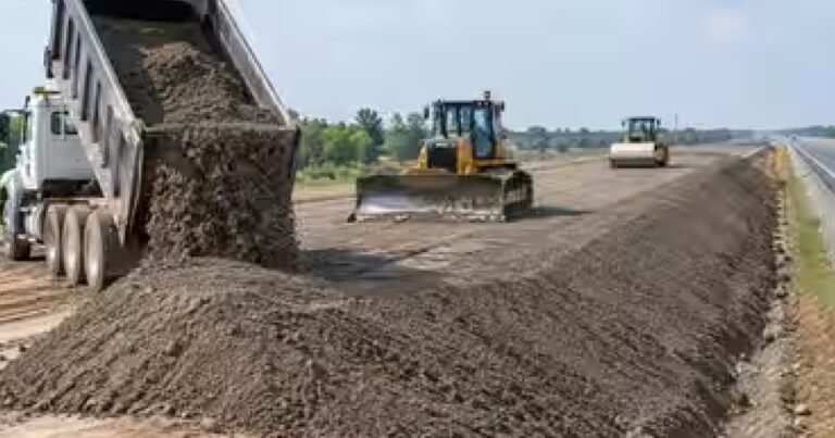 En 1996, Indiana convirtió toneladas de residuos industriales en 275 metros de una autopista: qué descubrieron los científicos  sobre el material años después