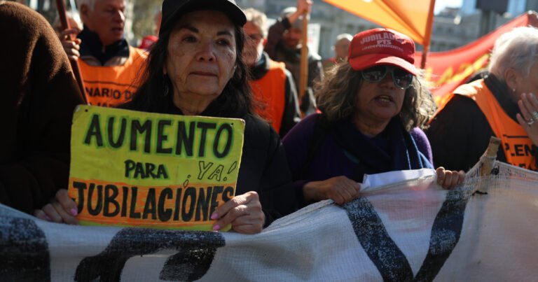 Jubilados: por el bono congelado, el aumento de haberes de noviembre varía entre 1,57% y 1,93%