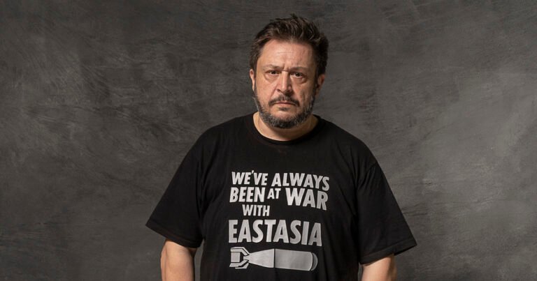 Denuncian al escritor Hernán Casciari por presunta estafa en la producción colectiva de sus filmes