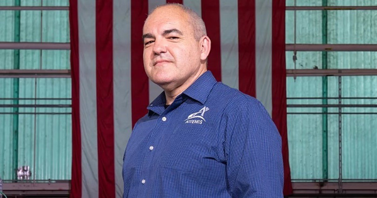 Carlos García-Galán, director del programa Base Lunar de la NASA, sobre vivir en la Luna: “Sin atmósfera, al Sol puedes estar a unos 120º y en las zonas de sombra bajar a unos 210º bajo cero"