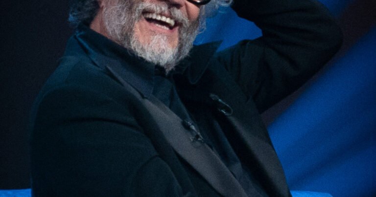 Fito Páez criticó a Milei en España: "Hoy reinan las finanzas y los políticos son monigotes de turno"