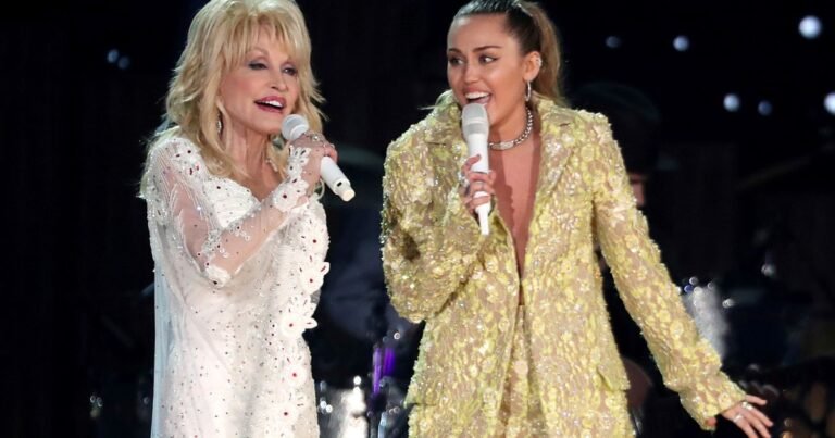 Miley Cyrus se quebró al recordar a Dolly Parton durante su regreso a los escenarios: "Nada podrá separarnos jamás"