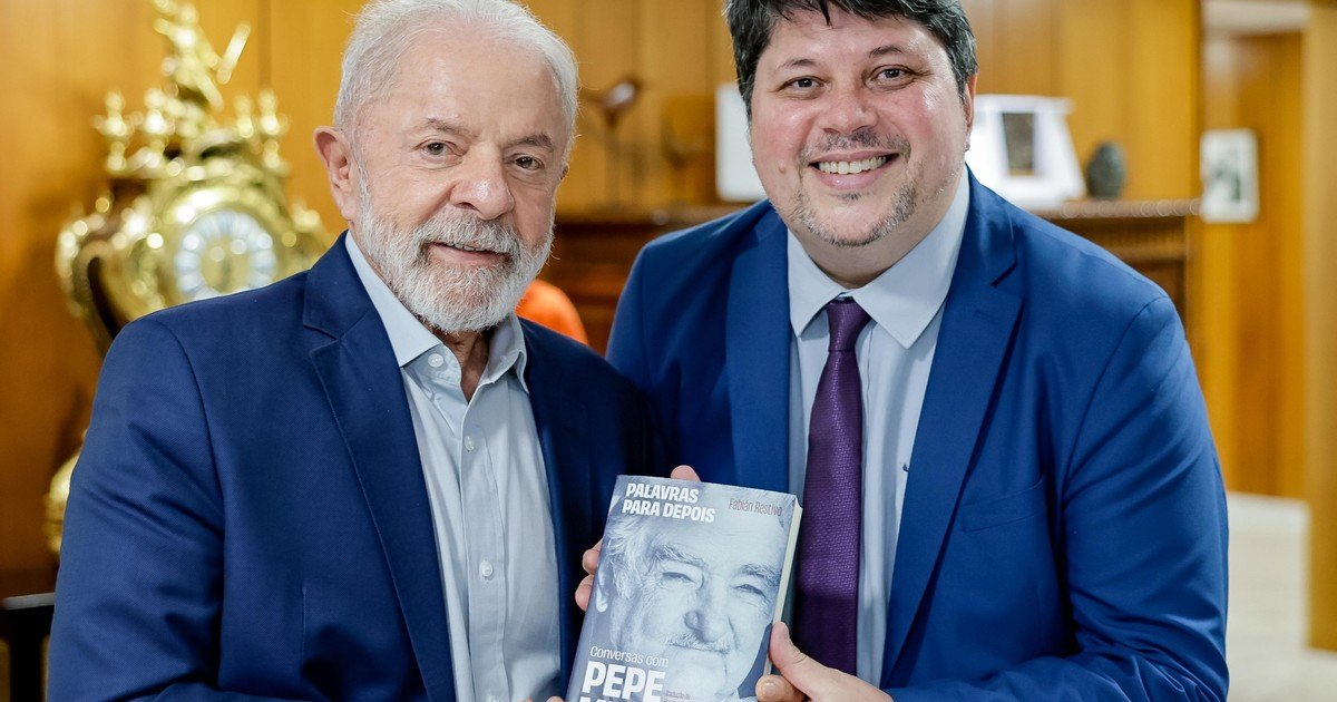 El Gobierno le negó el ingreso al país a un periodista brasileño por criticar a Javier Milei