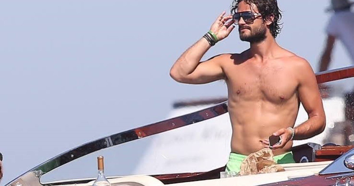 Carlos Felipe de Suecia, el príncipe que muchos comparan con Henry Cavill: su atractivo y elegante estilo conquistan a Europa