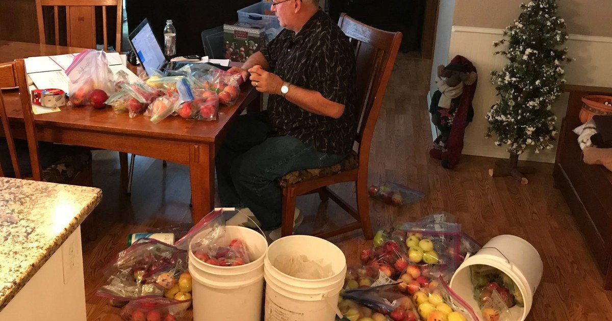 En 2011, un agente retirado del FBI comenzó a buscar manzanas "perdidas"; más de una década después, su misión ha ayudado a redescubrir 30 variedades olvidadas en todo el noroeste del Pacífico
