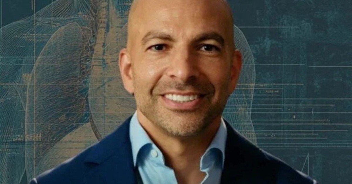 Peter Attia, médico canadiense, 53 años, sobre la pérdida de músculo después de los 50: “La clave es evitar la inactividad, evitar el tiempo sin entrenamiento”