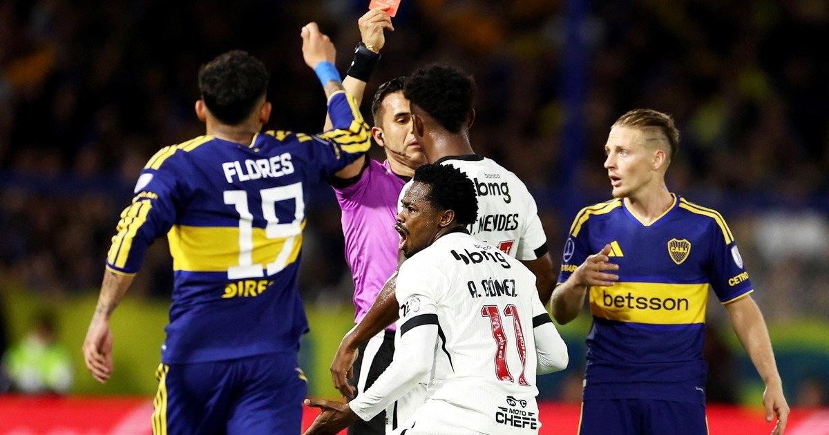La insólita expulsión en Vasco da Gama: Piero Maza sacó dos amarillas en cinco segundos y dejó con uno de más a Boca en la Copa Sudamericana