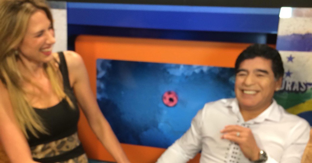 Alina Moine compartió fotos inéditas junto a Diego Maradona en el día en que hubiera cumplido 66 años