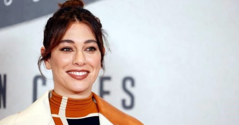 Blanca Suárez sobre su imprescindible para cocinar en casa: “En mi nevera hay de todo y variado, pero siempre con ingredientes para cocinar una tortilla de patatas de tamaño familiar”