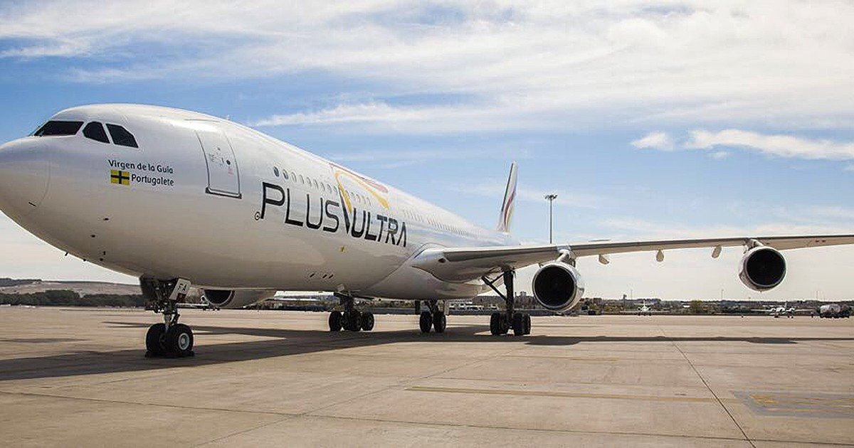 "Posible estafa premeditada": la bronca de los argentinos varados en España por los problemas operativos de la aerolínea Plus Ultra