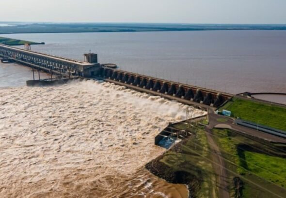 Efectos de El Niño: abrieron las compuertas de Yacyretá y cae el costo de la energía por la mayor cantidad de agua en el Paraná