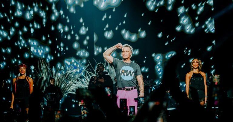 Robbie Williams y un regreso inolvidable: de la picante broma sobre Amalia Granata a su declaración de amor a Maradona, dio cátedra sobre cómo ser un showman