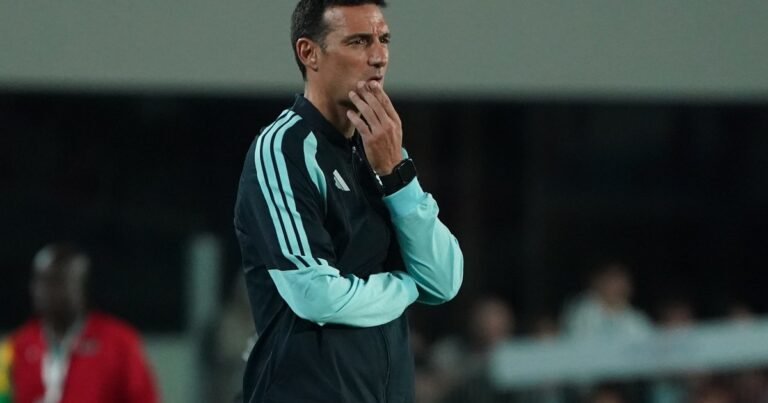Lionel Scaloni reveló que sufre por la falta de entradas para ver a Messi y elogió a Burkina Faso: "Dignificaron el fútbol"