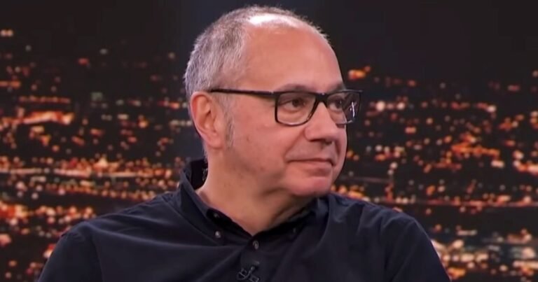 Pepe Colubi, escritor, guionista y periodista, anuncia que tiene Parkinson tras dos años manteniéndolo en privado: "Esto va a cambiar mi relación con la enfermedad"