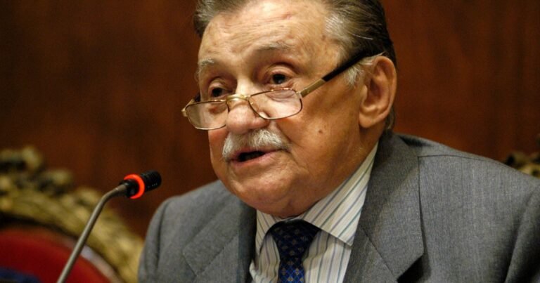 Mario Benedetti, a los 81 años, sobre el paso del tiempo: "La infancia es un privilegio de la vejez. No sé por qué la recuerdo actualmente con más claridad que nunca"