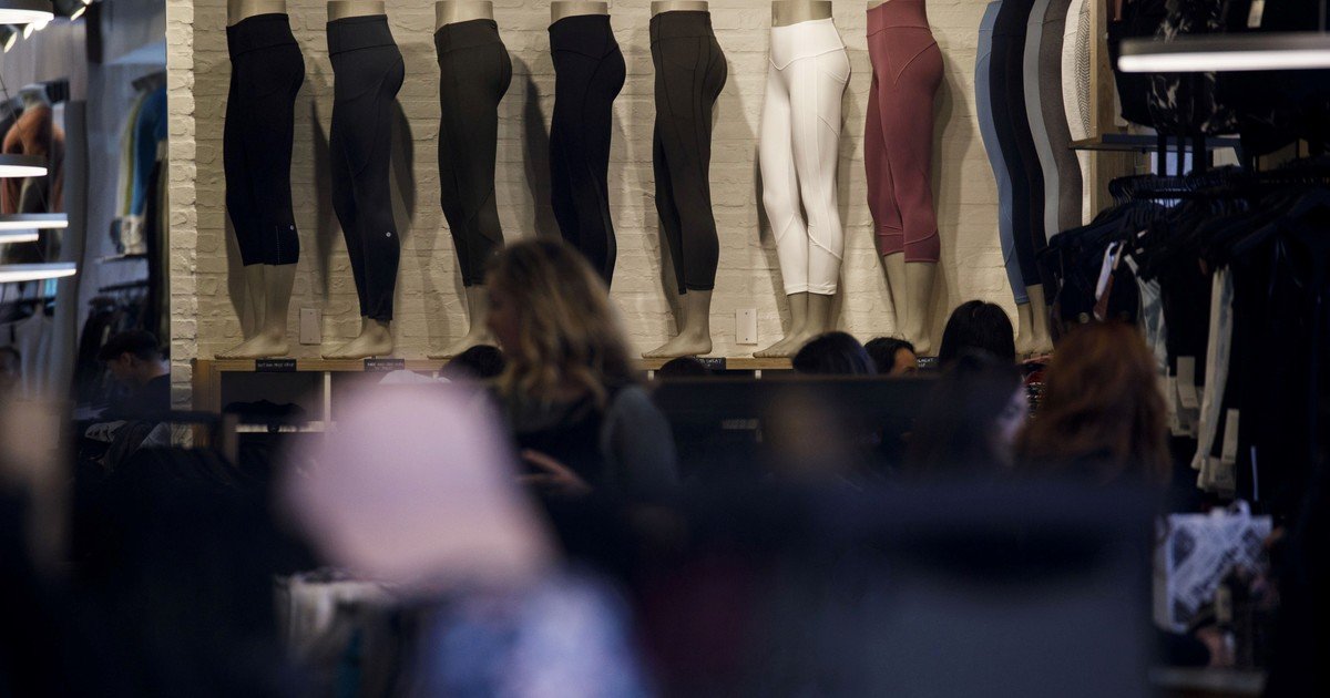 Lululemon reduce sus tiendas “pop-up”: cerrará 2026 con casi 40% menos