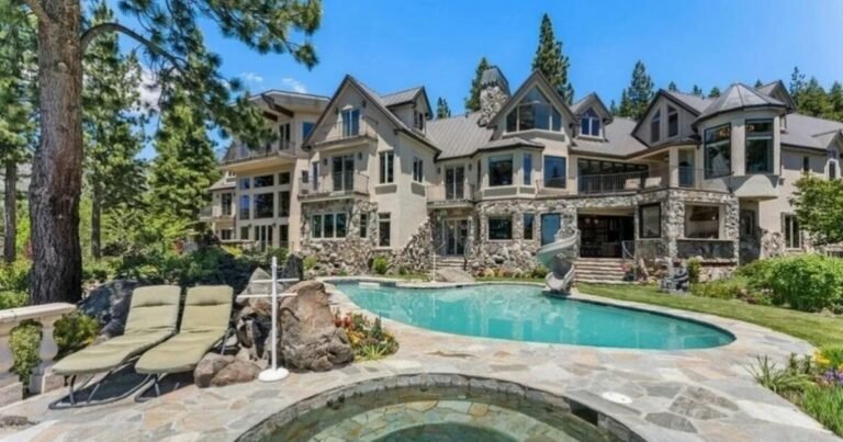 En 1979, Mike Love, cofundador de los Beach Boys, pagó 435.000 dólares por una propiedad de 2,5 acres en Lake Tahoe; la finca de casi 19.000 pies cuadrados que construyó ahora está rodeada terrenos protegidos y se ofrece por 43 millones de dólares