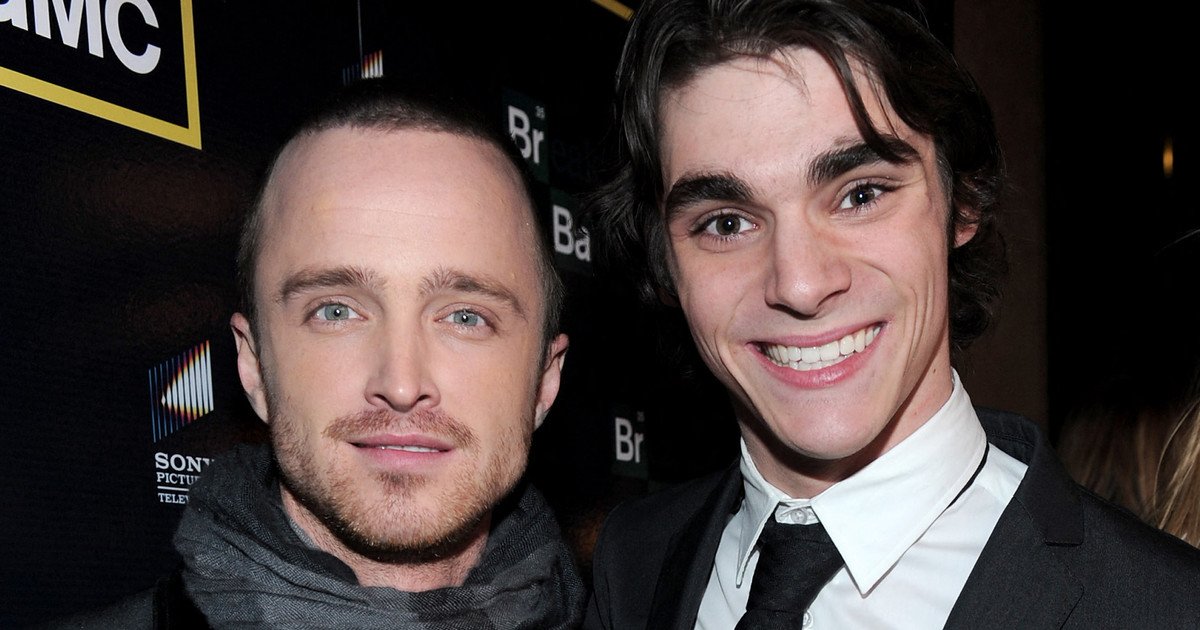 Aaron Paul, de Breaking Bad, despidió a RJ Mitte con un emotivo mensaje: “Estoy desconsolado”