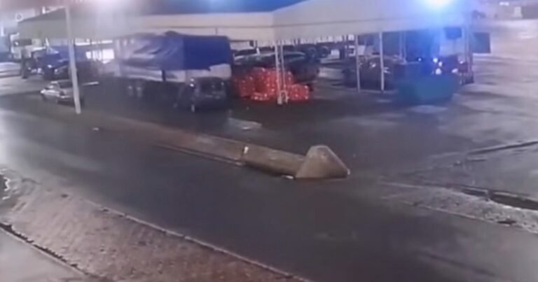 Tragedia en el Mercado Central: una mujer de 26 años murió tras ser arrollada por un acoplado