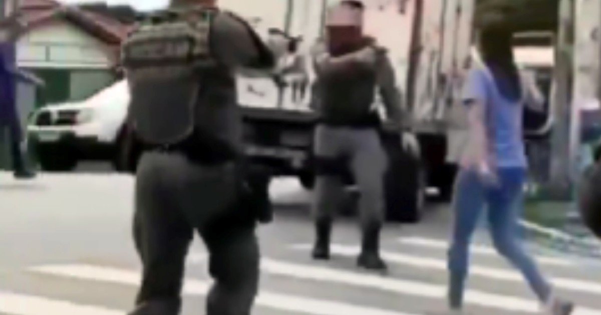 Quién era Camila Pereira da Silva, la mujer de 32 años que murió tras ser baleada por un policía en Brasil