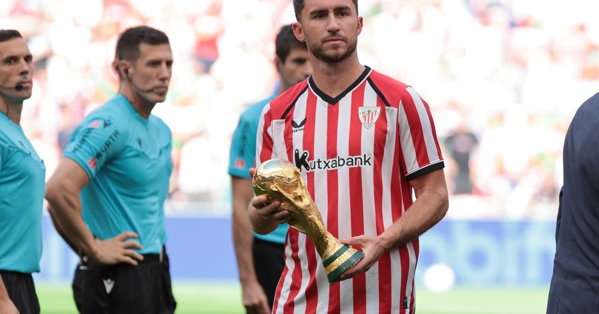 Aymeric Laporte, a los 32 años: "Nací en Agen, viví allí hasta los 15 años y me mudé a Bilbao"