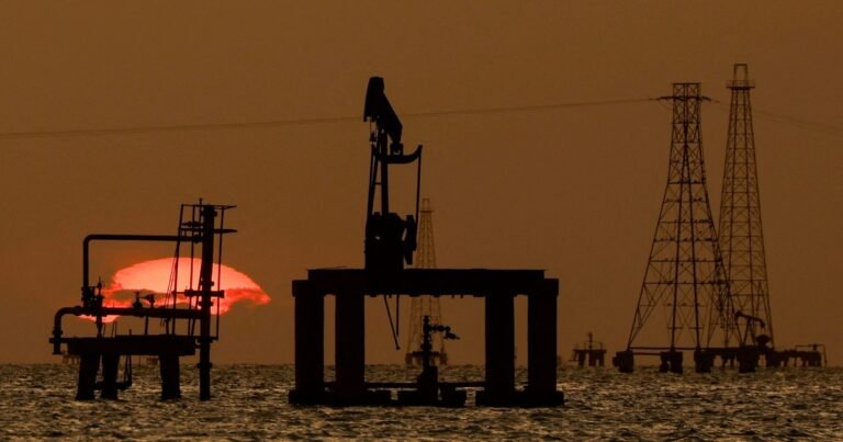 Las grandes petroleras buscan operar en Venezuela: las claves del nuevo clima de negocios bajo la tutela de EE.UU.