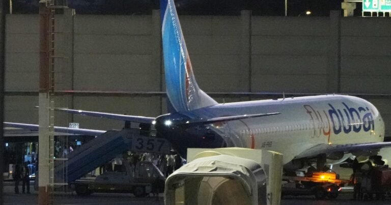 Ataque en el vuelo de Flydubai: investigan si el copiloto actuó por terrorismo o un trastorno mental y afirman que "se están examinando todos los escenarios"