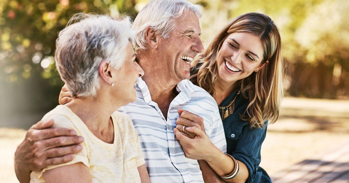 Los expertos en psicología coinciden: las 9 cosas que hacen los padres ancianos para que sus hijos adultos se sientan realmente comprendidos
