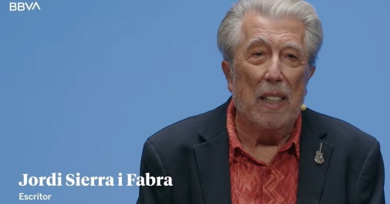 Jordi Sierra i Fabra, escritor, 79 años: “El buen lector encuentra entre los 15 y los 20 años el libro que le cambia la vida; el que no lo es, no lo encuentra”