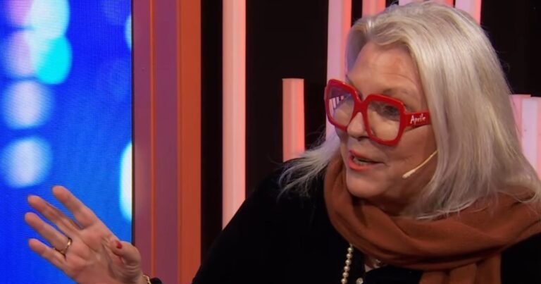 Elisa Carrió denunció a Javier Milei por abuso de autoridad y violencia de género por los insultos a una periodista