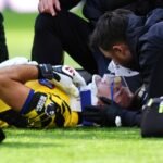 Qué le pasó al Dibu Martínez: un fuerte choque lo mandó al hospital durante el partido entre Chelsea y Everton
