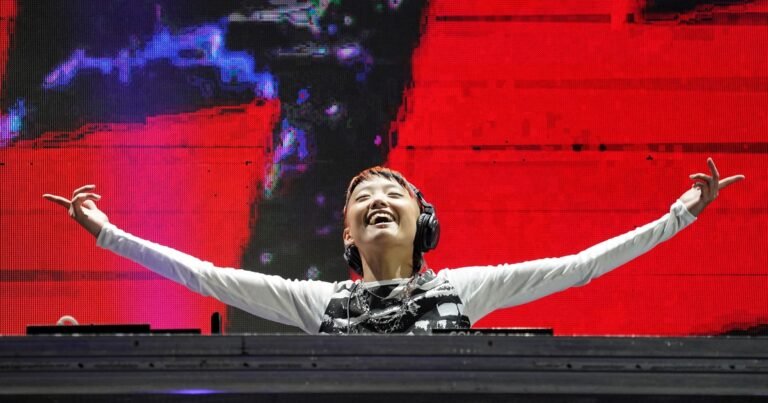 Quién es Anita B Queen, la DJ argentina que abrirá los shows de BTS