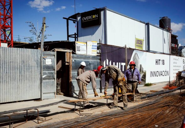 La paradoja del plan Milei: anuncios millonarios con el RIGI y una inversión  que sigue cayendo