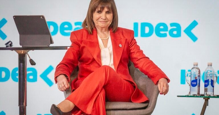 Patricia Bullrich se acerca al Círculo Rojo, pero hace equilibrio con Milei: “Sin divisiones ni traiciones”