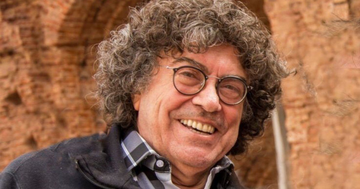 El último mensaje de Piero en redes sociales: el día que su voz llegó a un exclusivo desfile bajo la Torre Eiffel