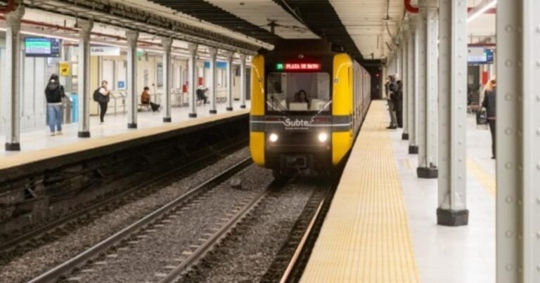 Suspendieron el paro en la línea A y habrá subtes normalmente
