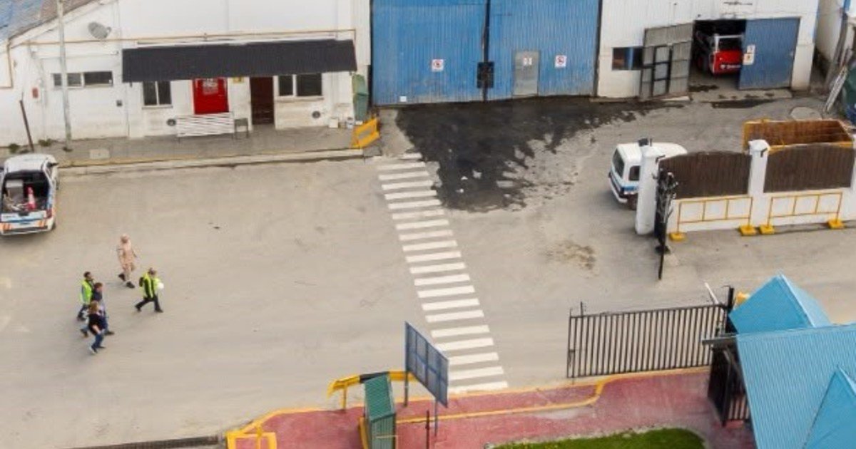 Operativo en el puerto de Ushuaia: la Justicia ordenó un allanamiento en el puerto ante denuncias por ocultar residuos peligrosos