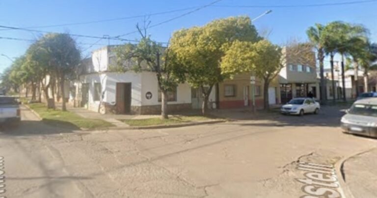 Santa Fe: un ladrón trató de ahorcar a un remisero en un intento de robo, pero la víctima manejó a contramano y pudo huir
